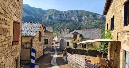 Gîte la Cardabelle -Gîte-Baño privado con bañera