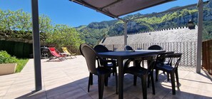 Outdoor dining - Gîte la Cardabelle at Blajoux (Gorges du Tarn Causses)