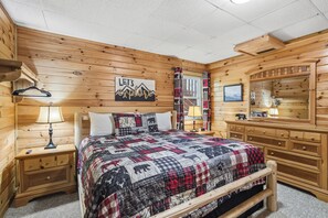 8 habitaciones, escritorio, tabla de planchar con plancha y wifi gratis 