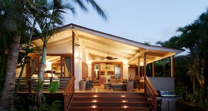 Paia Inn - 3 Bedroom Ocean Front Beach House