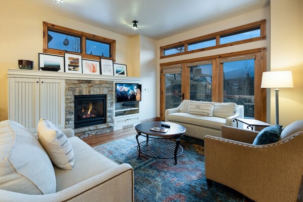 TV, fireplace, DVD player