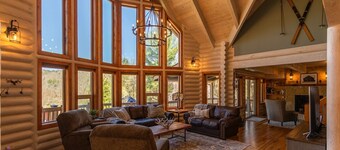 Whispering Willow - outdoor space, hot tub, game tables, views, near original Mast General Store