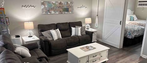 1 Schlafzimmer, Schreibtisch, Bügeleisen/Bügelbrett, kostenloses WLAN