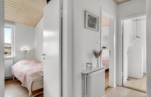 4 habitaciones, cuna de viaje y wifi gratis