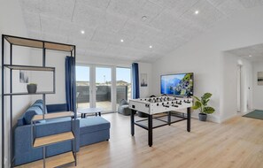 Smart TV, table football, ping pong