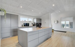 Fridge, dishwasher, coffee/tea maker