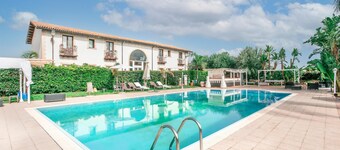 Nice home in Siracusa with WiFi