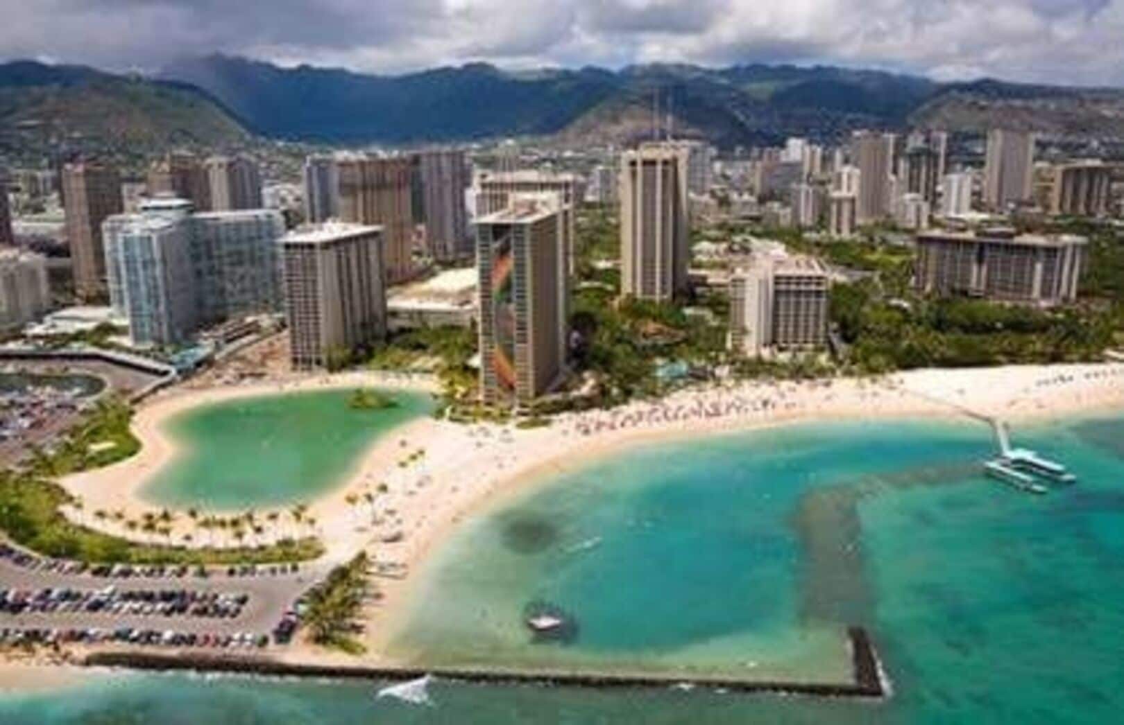 Dlx Oceanview 2br Waikikiki Condos..Steps to the Sand!