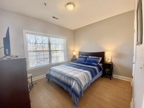 2 bedrooms, desk, iron/ironing board, travel cot