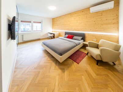 Apartments Kamr'ca - room 2 & 5 with private bathroom