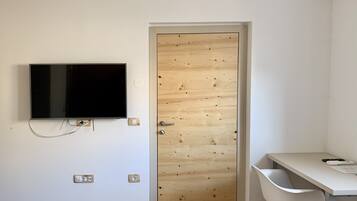 1 sovrum, skrivbord, gratis wi-fi och sÀngklÀder