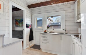 Fridge, stovetop, dishwasher, coffee/tea maker - Gorgeous home in Bjert with WiFi (Bjert)