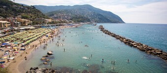 Superbe maison de 2 chambres à Moneglia