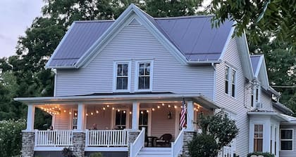 Beautiful 5 bedroom Lake House across the street from Cayuga Lake.