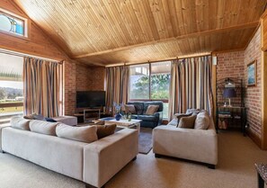Smart TV, fireplace, ping pong, printers