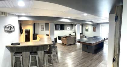 WolfDen Getaway-Winnebago Channel