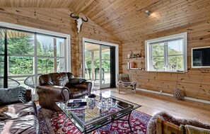 TV, fireplace, table tennis - Lovely home in Ebeltoft with WiFi (Ebeltoft)