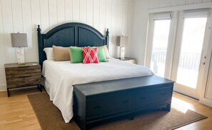 4 bedrooms, iron/ironing board, free WiFi, bed sheets - Pompano Palms....4 BR / 4 BA Directly On Private Beach! (Gulf Shores)