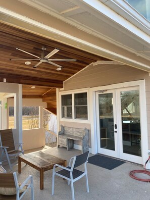 Exterior detail - Memphis Meadows - Collierville Home - privacy with great views (Collierville)