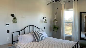 2 makuuhuonetta, silitysrauta/-lauta, vauvan matkasänky, ilmainen Wi-Fi