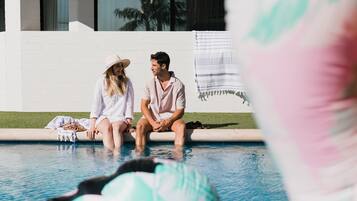 Indoor pool, outdoor pool