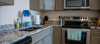 🔥 CLOSE 2 SHORES ❤️ | SLEEPS 4 W/ W+D +NEAR CASINOS