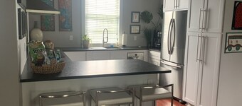 Very walkable to all the great breweries, restaurants, & shops! 