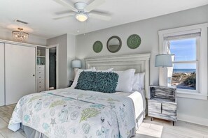 4 habitaciones, camas con efecto memoria y escritorio