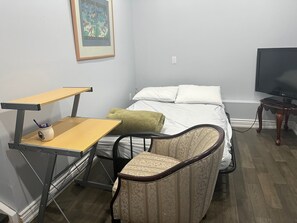 5 Schlafzimmer, Schreibtisch, kostenloses WLAN