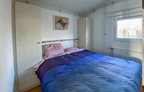 2 Schlafzimmer, Reisekinderbett, kostenloses WLAN