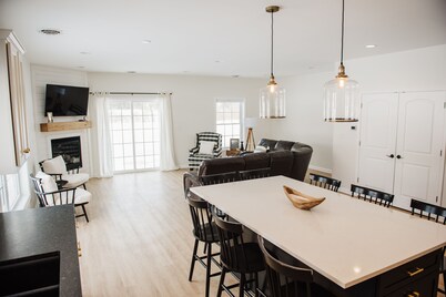 Ellicottville Getaway - Cozy, NEWLY built townhouse with 4 bedrooms and 2.5 bath