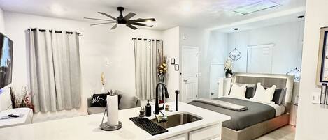 1 bedroom, iron/ironing board, free WiFi, bed sheets