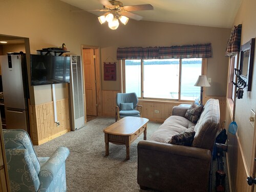 Lake Nokomis Breezy Bay Lakeside Cottage Quiet Retreat