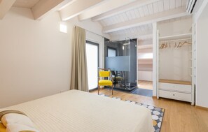 2 bedrooms, free WiFi
