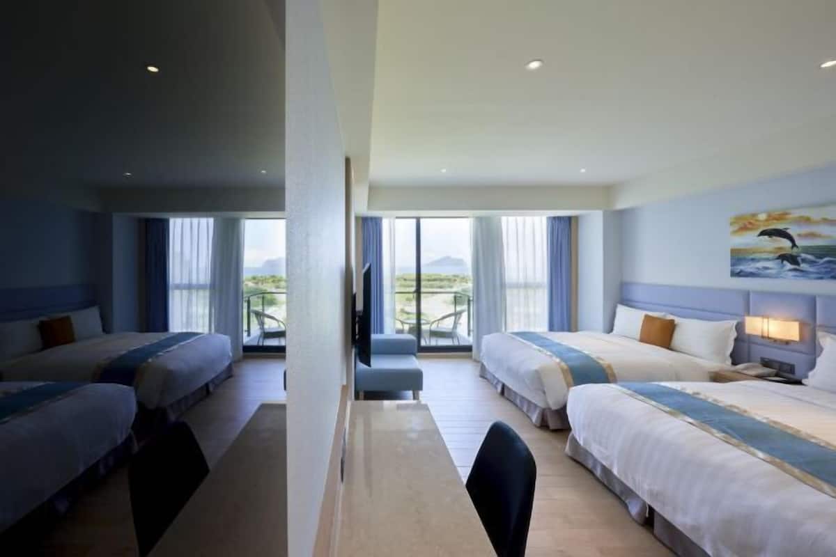 Ropa de cama de alta calidad y minibar