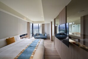 Premium bedding, minibar, in-room safe, desk - Lan Yang Seaview Hotel (Toucheng)