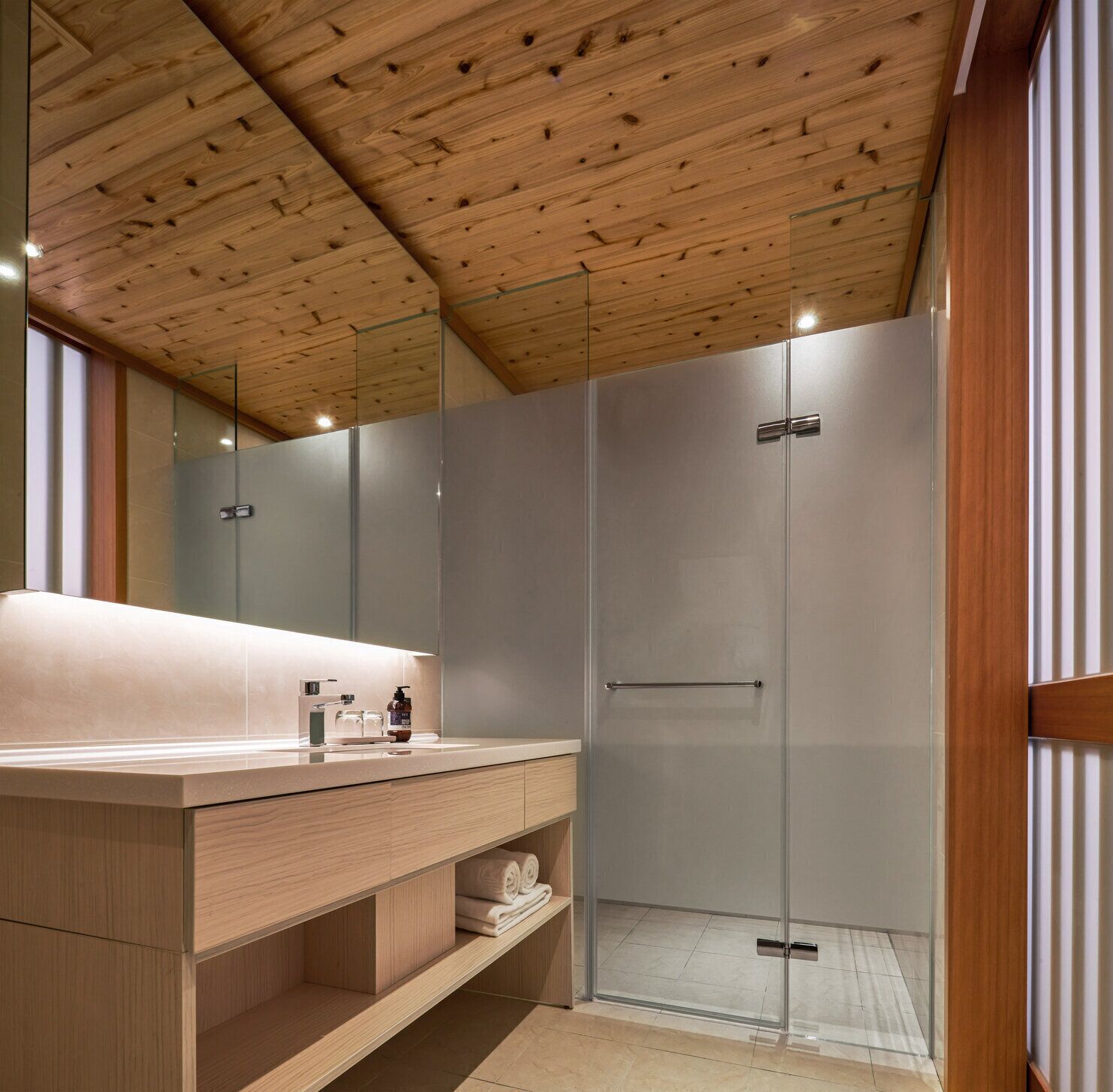 japanese twin room | bathroom | free toiletries, hair dryer, slippers, bidet