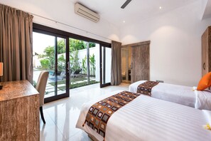 Deluxe Villa | 3 bedrooms, in-room safe, individually furnished, desk - Villa Angel (Seminyak)