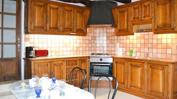 Réfrigérateur, plaque de cuisson