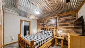 Unclassified image, 5 of 41, button - Log Cabin, UTK/Neyland, Smokies, 16acres, FP, HotTub, GameRoom, Fishing, Pets (Knoxville)