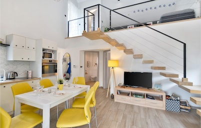 Gorgeous home in Cresnjevec, Tuhelj