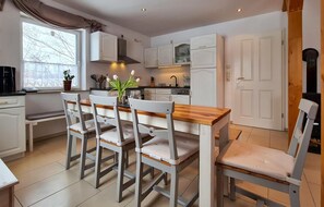 Fridge, microwave, dishwasher, coffee/tea maker - 3 bedroom cozy home in Pulsnitz (Pulsnitz)