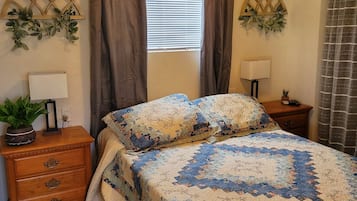 1 chambre, bureau, Wi-Fi, draps fournis