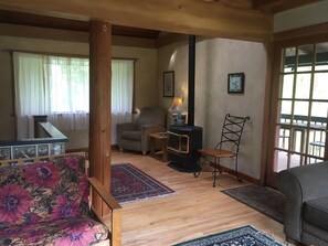 DVD player, books, music library, video library - Artistic Comfort at North Cascades EcoGarden! --Non-toxic -see below (Concrete)