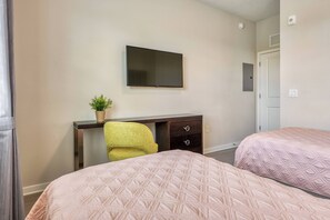 4 bedrooms, iron/ironing board, travel cot, WiFi