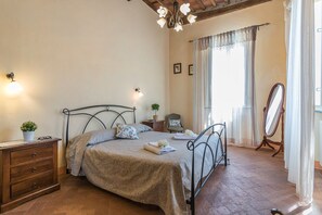 2 camere, ferro/asse da stiro, Wi-Fi gratuito, lenzuola