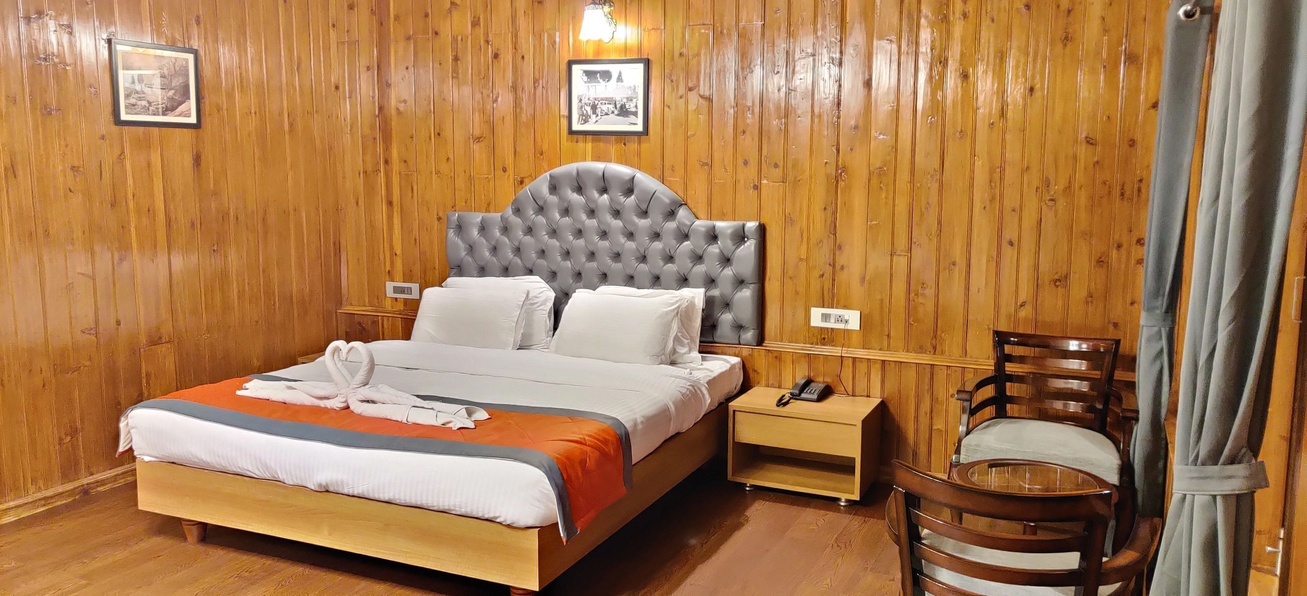 Desk, laptop workspace, free WiFi, bed sheets