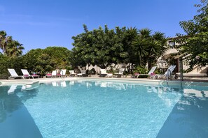 Outdoor pool - Villa U Marchisi with pool wifi next to the beach in Cava d'Aliga (scicli - cava d'aliga)
