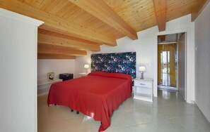 4 bedrooms, in-room safe, soundproofing, iron/ironing board
