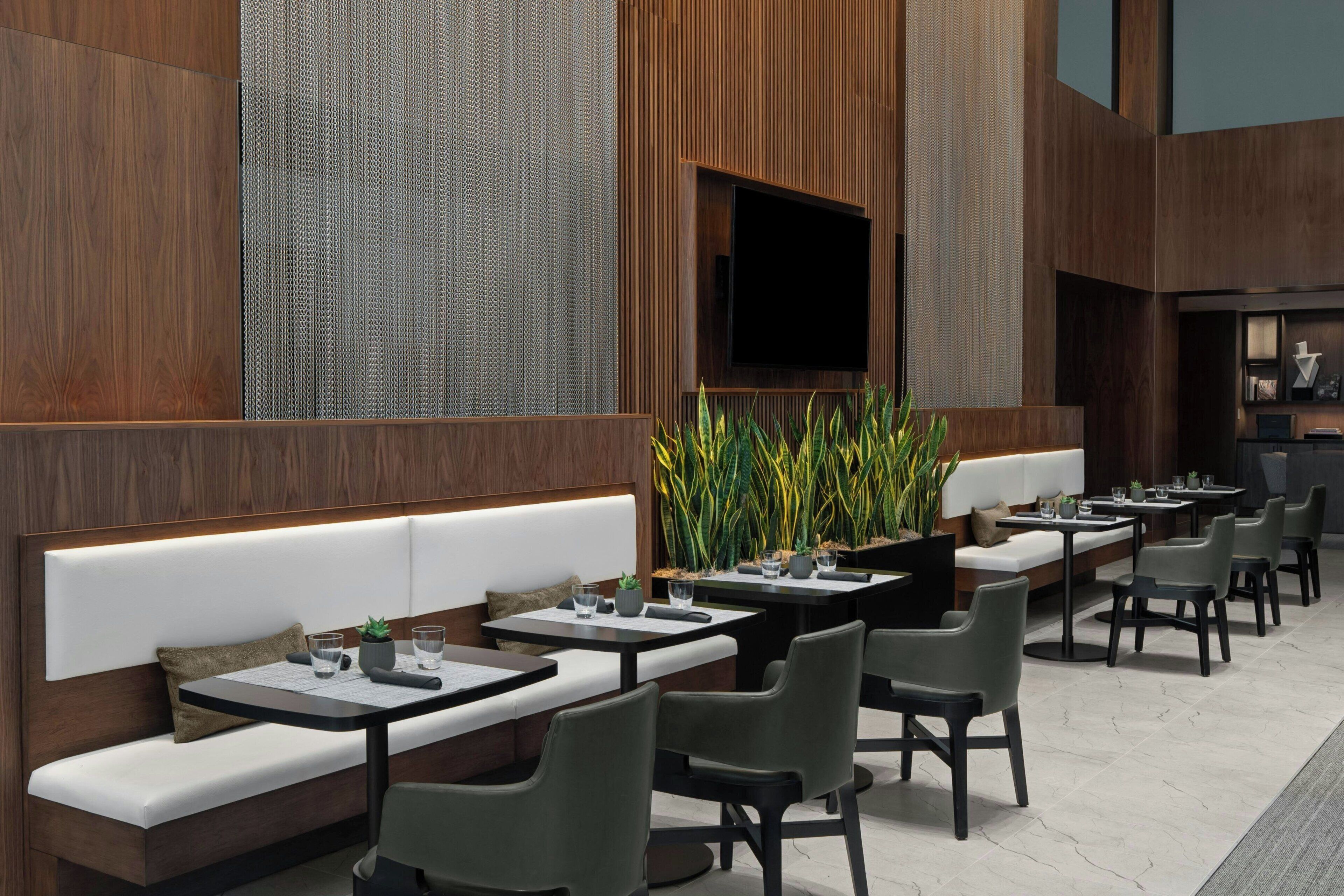 Tägliches Frühstücksbuffet (19 USD pro Person)